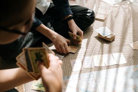 game crypto Debet